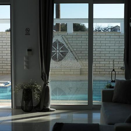 Emvi Apartments II Near Airport 브라브로나 외부 사진